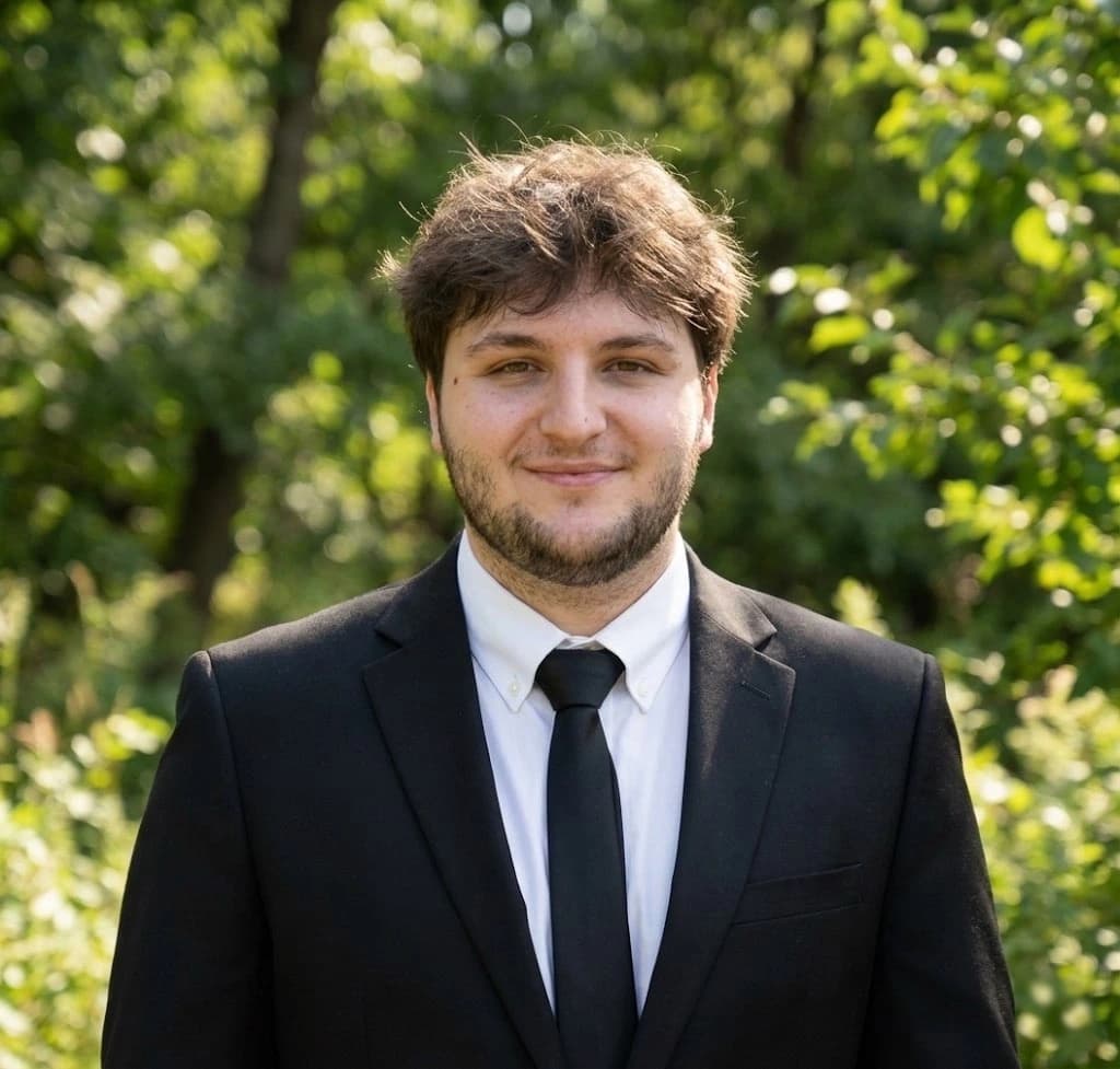 Stefan, Co-Founder · Design & Frontend at OptiFlowz